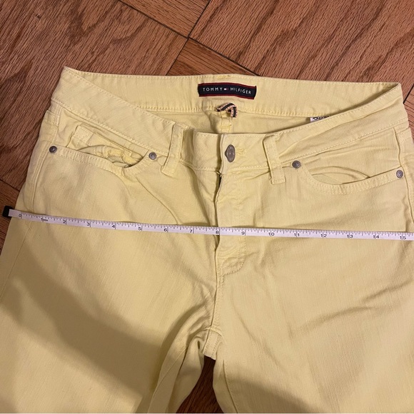 Tommy Hilfiger yellow jeans - Picture 3 of 6